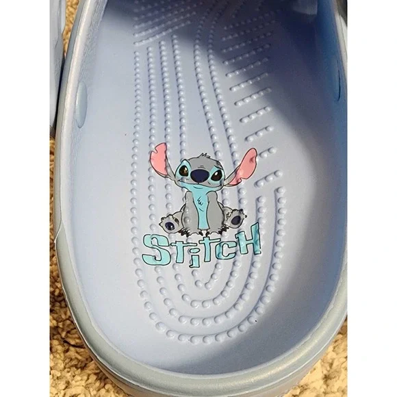 Crocs Disney Stitch Classic Comfort Clogs Clog Size Men's 9 Women's 11 Shoes NWT - Picture 8 of 14